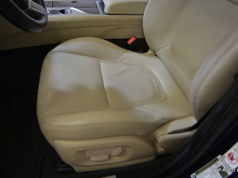 Used 2012 Jaguar XF image 21