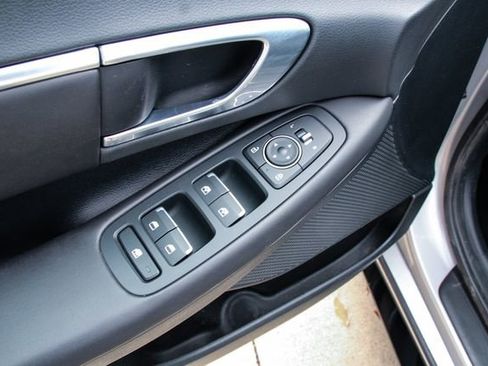 Used 2023 Hyundai Sonata SEL image 13