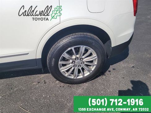 Used 2018 Cadillac XT5 Luxury w/ Driver Awareness Package image 9