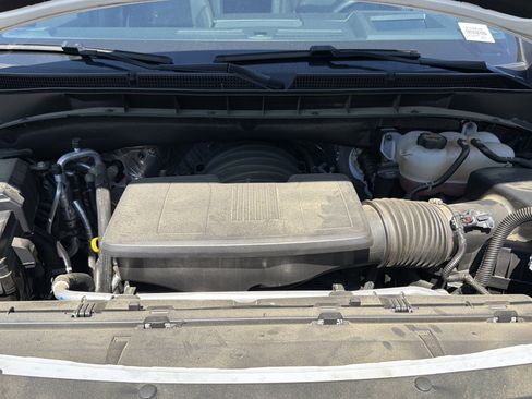 Used 2025 GMC Yukon XL AT4 w/ AT4 Premium Package AWD/4WD image 35
