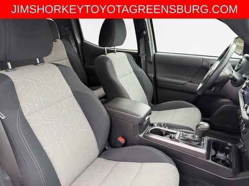 Used 2023 Toyota Tacoma TRD Sport w/ Technology Package image 26