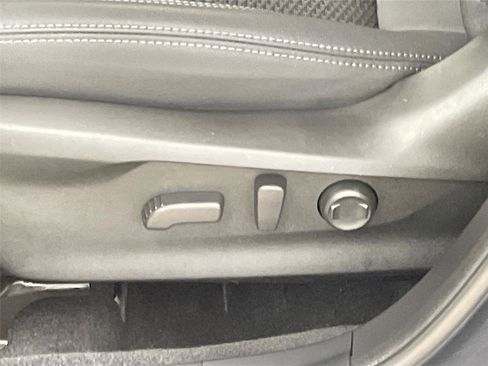 Used 2024 Subaru Forester Premium image 22