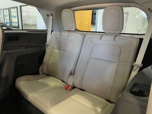 Used 2020 Lincoln Aviator Reserve w/ Equipment Group 202A AWD/4WD image 36