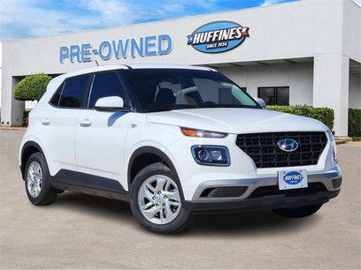 Certified 2025 Hyundai Venue SE