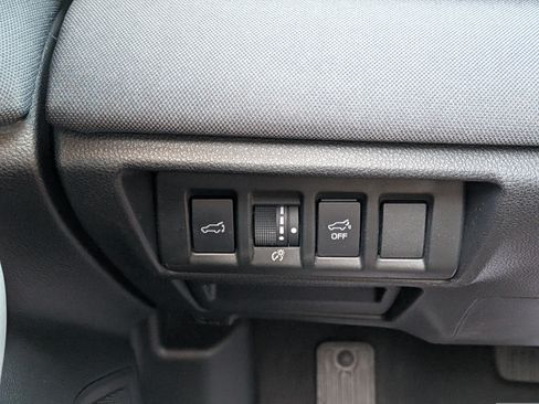 Used 2025 Subaru Outback Premium w/ Popular Package #1A AWD/4WD image 25