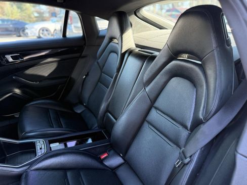 Used 2021 Porsche Panamera image 29