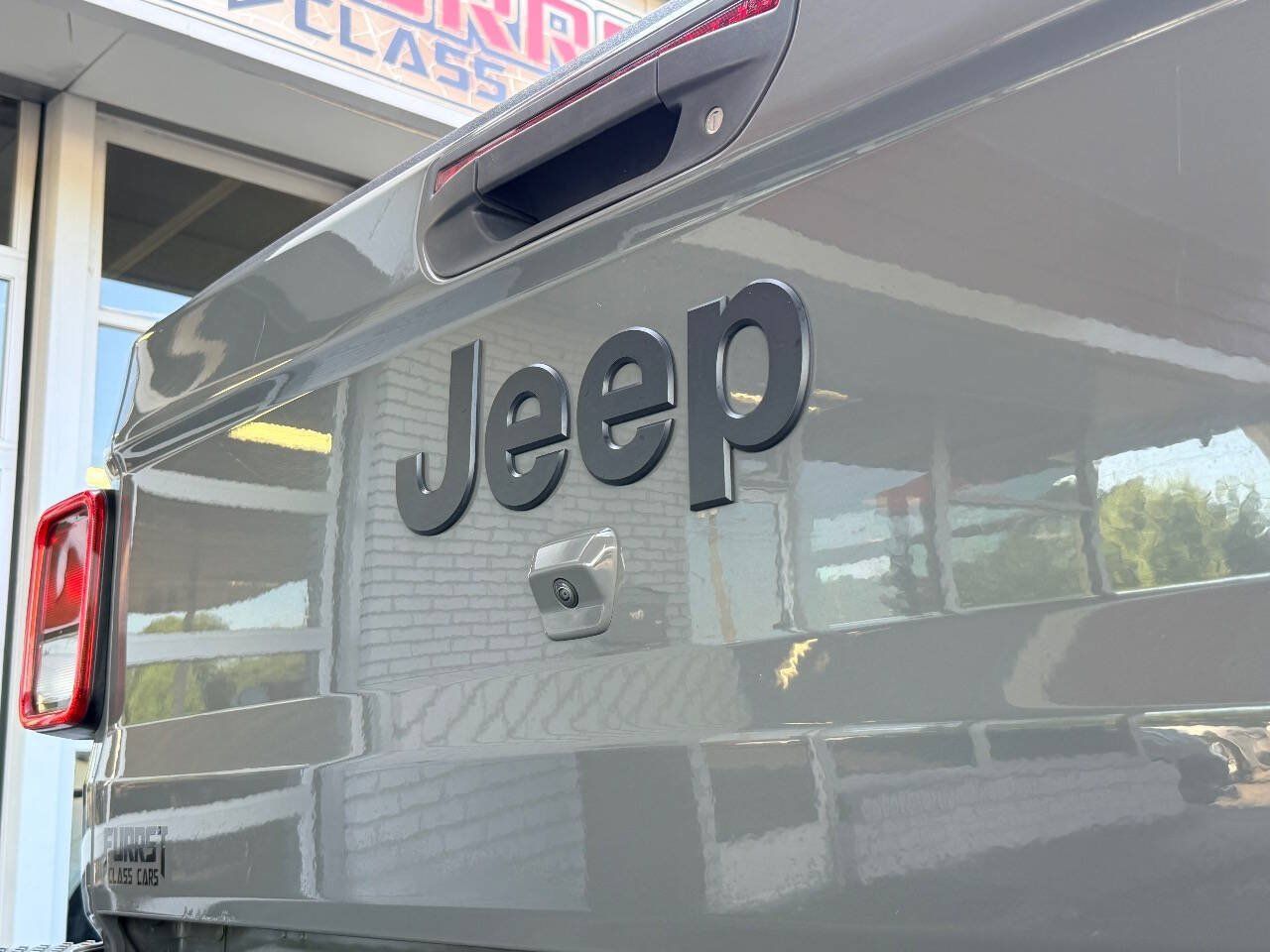 Used 2020 Jeep Gladiator Sport w/ Quick Order Package 24S AWD/4WD image 9