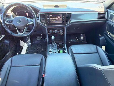 Used 2020 Volkswagen Atlas Cross Sport SEL R-Line image 15