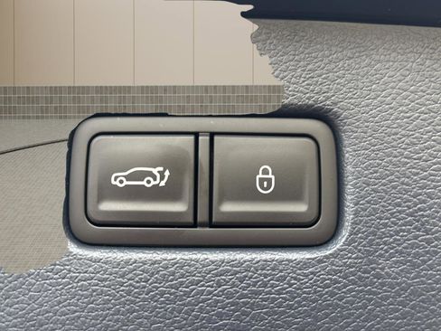 Certified 2025 Genesis GV80 3.5T Prestige AWD/4WD image 49