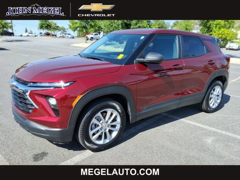 Certified 2024 Chevrolet TrailBlazer LS w/ LS Convenience Package FWD image 1