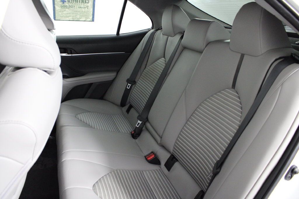 Used 2023 Toyota Camry SE FWD image 19