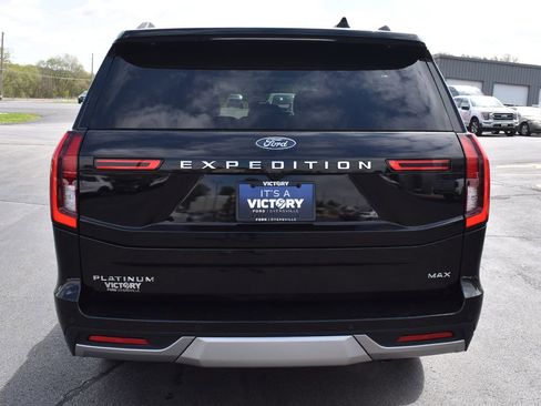 Used 2025 Ford Expedition Max Platinum w/ Driver's Package AWD/4WD image 30
