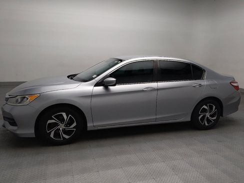 Used 2017 Honda Accord LX image 2