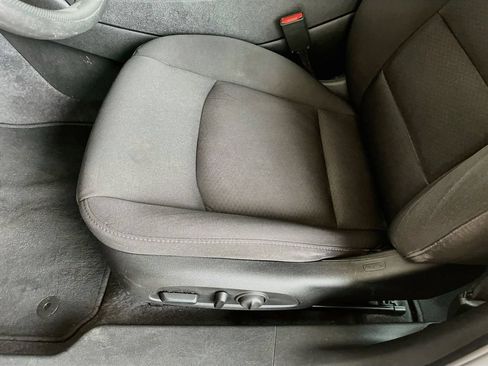 Used 2020 Chevrolet Malibu LT FWD image 19