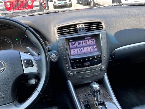 Used 2015 Lexus IS 250C w/ Navigation System Package RWD image 18