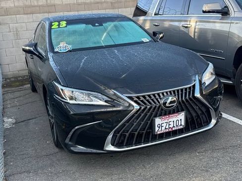 Used 2023 Lexus ES 250 w/ Premium Package AWD/4WD image 2