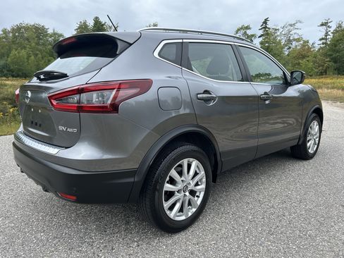 Used 2022 Nissan Rogue Sport SV AWD/4WD image 6
