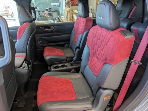 New 2026 Nissan Armada NISMO image 18