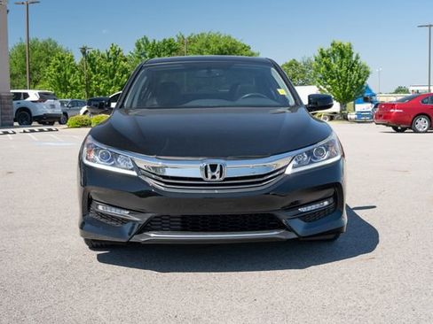 Used 2017 Honda Accord EX-L image 8