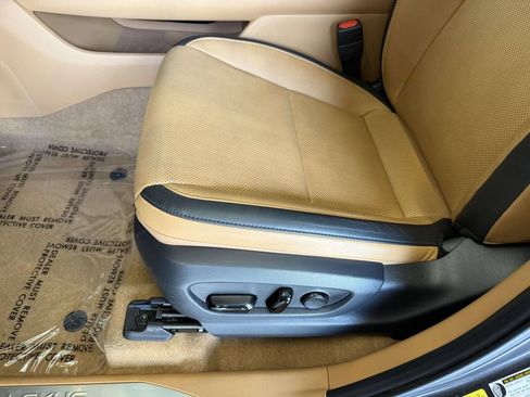 Certified 2024 Lexus RZ 450e Premium w/ Accessory Package (2T) AWD/4WD image 3