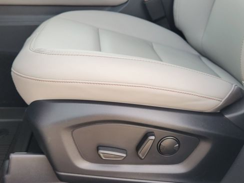 New 2026 Ford Explorer Active RWD image 23