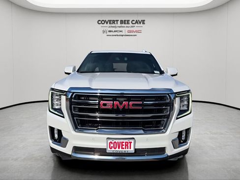 Used 2021 GMC Yukon SLT w/ SLT Premium Package image 2
