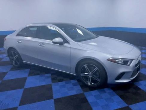 Used 2020 Mercedes-Benz A 220 4MATIC image 2
