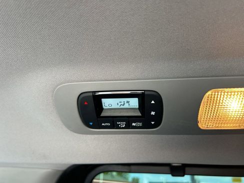 Used 2023 Honda Odyssey Elite image 37