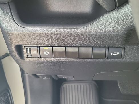 Used 2024 Toyota RAV4 XLE w/ Convenience Package FWD image 22