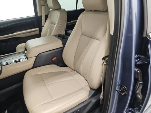 Used 2022 Ford Expedition XLT AWD/4WD image 15