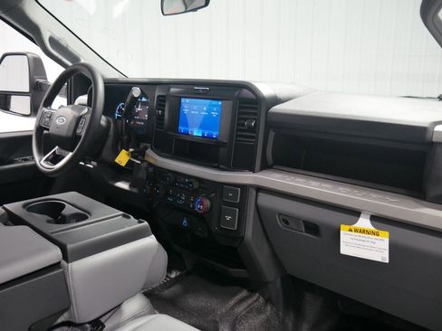 New 2026 Ford F450 XL w/ XL Chrome Package image 25
