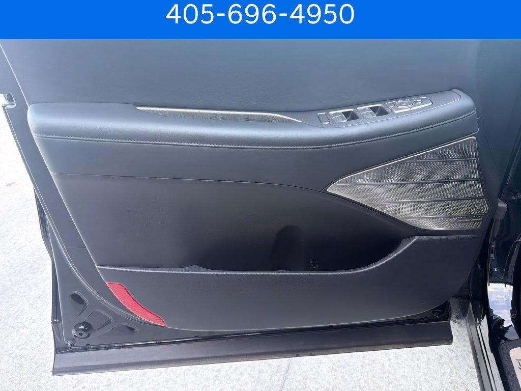 Used 2022 Hyundai Palisade Limited AWD/4WD image 16
