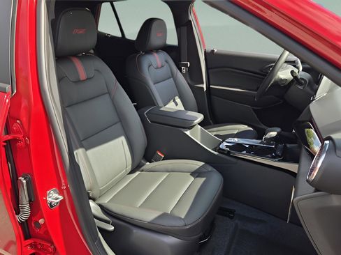 New 2026 Chevrolet Trax RS w/ Driver Confidence Package FWD image 19