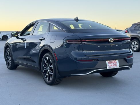 New 2026 Toyota Crown Limited image 12