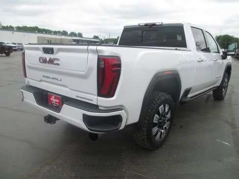Used 2024 GMC Sierra 2500 Denali w/ Denali Reserve Package AWD/4WD image 7