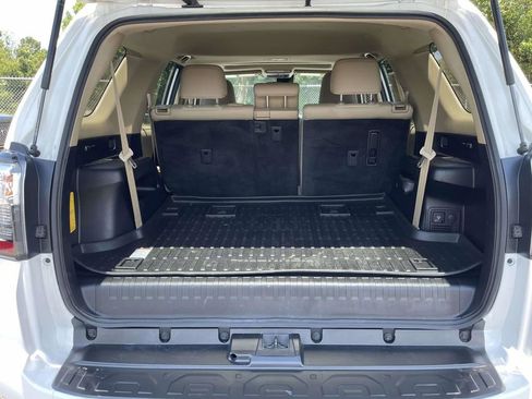 Used 2023 Toyota 4Runner SR5 Premium w/ Moonroof Package AWD/4WD image 12