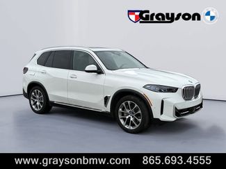 Used 2025 BMW X5 xDrive50e video 1