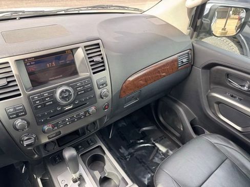 Used 2015 Nissan Armada SL image 22