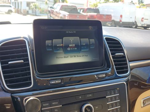 Used 2018 Mercedes-Benz GLE 350 image 23