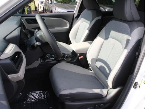 New 2026 Subaru Forester Premium AWD/4WD image 34