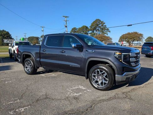 New 2026 GMC Sierra 1500 SLE w/ Preferred Package image 3
