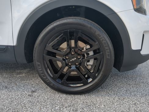 Used 2024 Kia Telluride SX X-Line AWD/4WD image 9