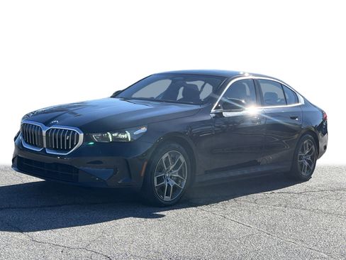 Used 2025 BMW i5 eDrive40i image 22