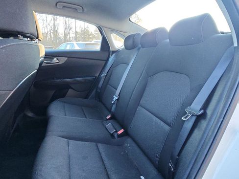 Used 2021 Kia Forte LXS image 18