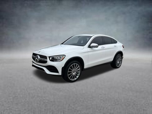 Used 2021 Mercedes-Benz GLC 300 4MATIC Coupe image 2