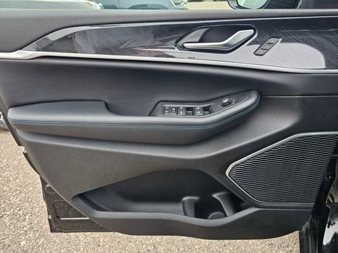 New 2025 Jeep Grand Cherokee Trailhawk image 21