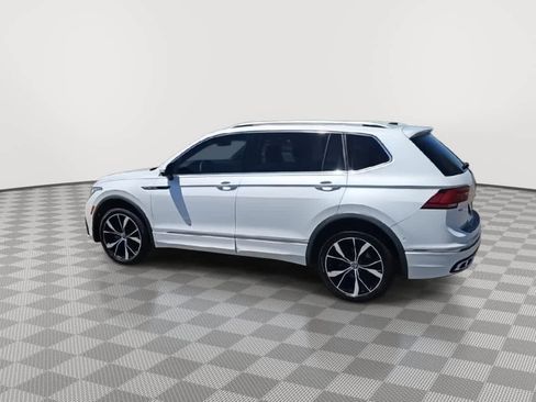 Used 2022 Volkswagen Tiguan SEL R-Line image 6
