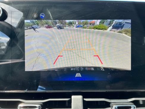 Used 2026 Chevrolet Equinox LT FWD image 20