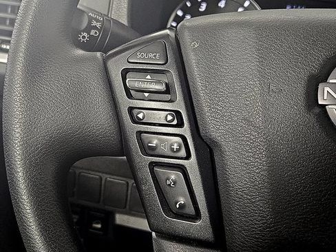 Used 2023 Nissan Frontier SV AWD/4WD image 21