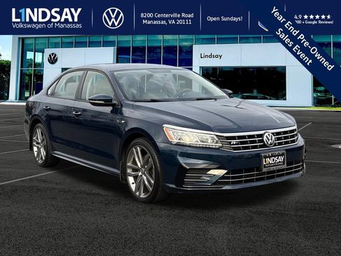 Used 2018 Volkswagen Passat 2.0T R-Line image 1